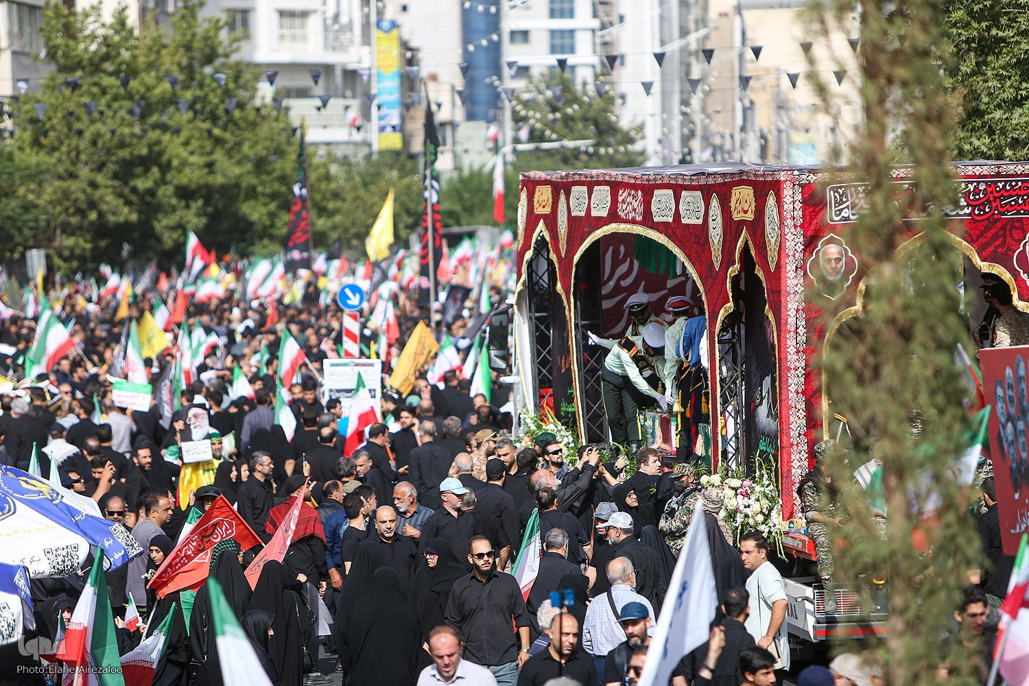 چهره هزاران هزار پیروز جنگ، امروز اینجا، در تهران