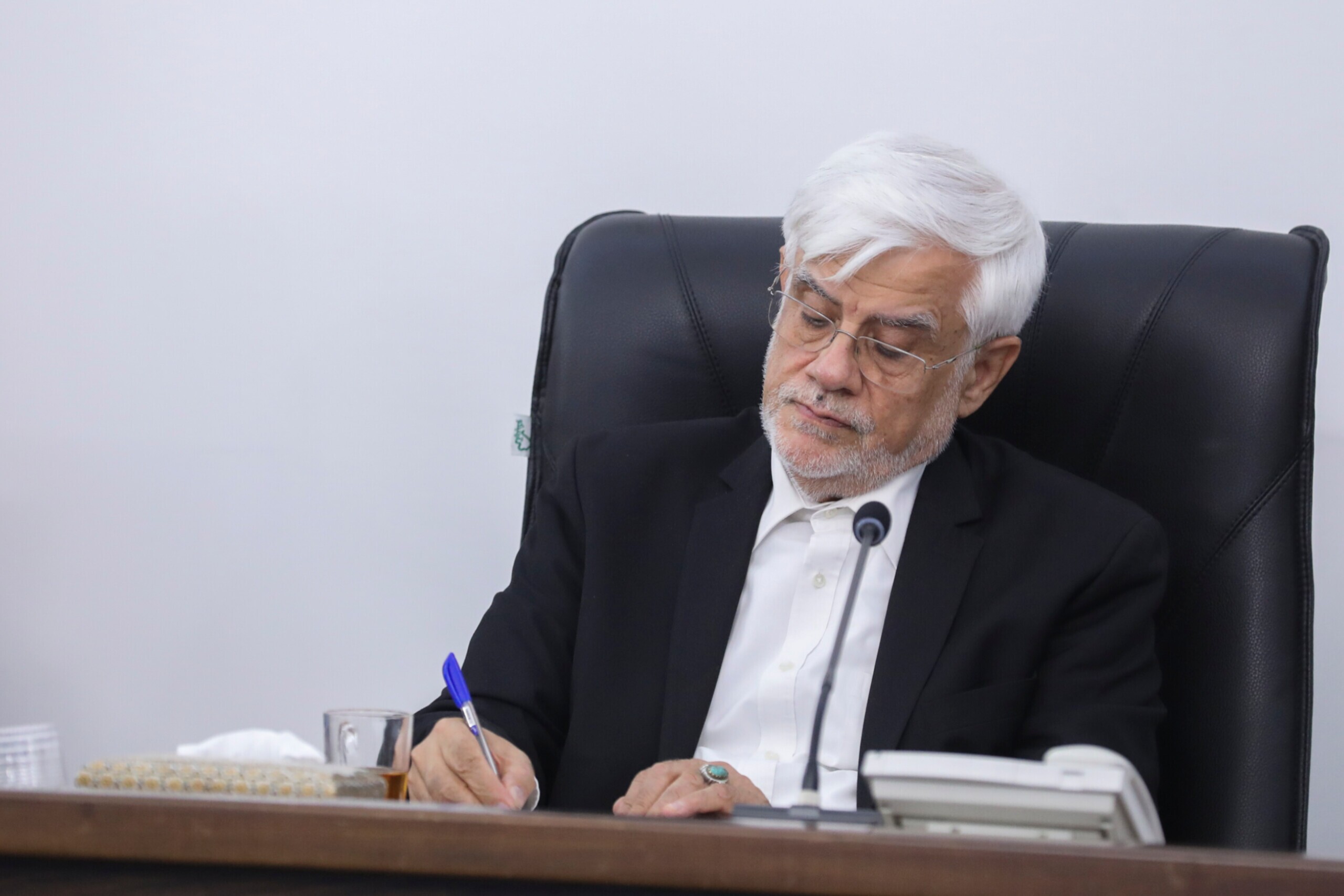 محمدرضا عارف