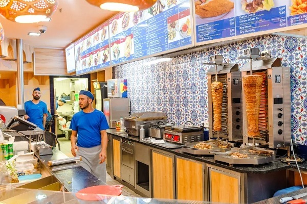 غذای حلال؛ دغدغه هر روزه گردشگران و شهروندان مسلمان در آلمان