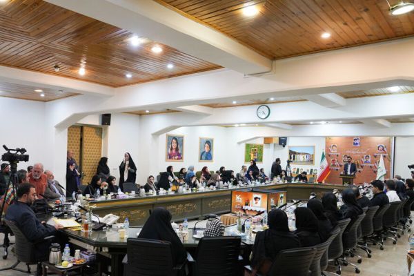 اشک و شعر در گرامیداشت کودکان شهید جنگ 12 روزه