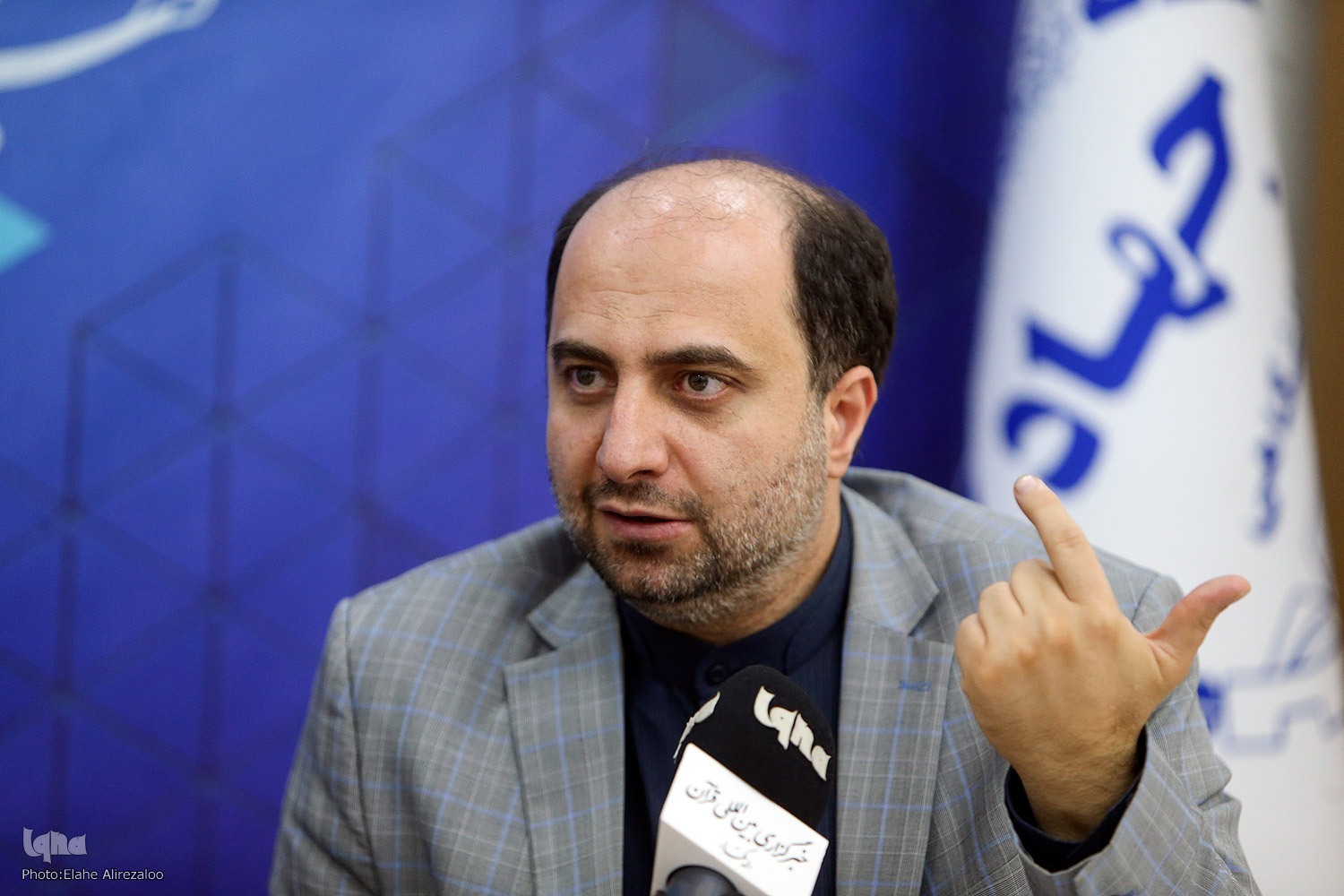 لزوم ارتقای جایگاه دانشجو و دانشگاه بهعنوان گروه مرجع + فیلم لزوم ارتقای جایگاه دانشجو و دانشگاه بهعنوان گروه مرجع + فیلم