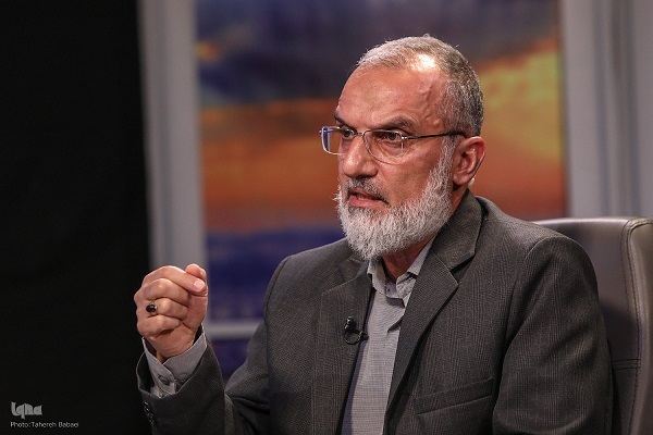 فهم عالمانه از تاریخ کربلا؛ در ساحت تقابل چهرهها و صحنهها + فیلم فهم عالمانه از تاریخ کربلا؛ در ساحت تقابل چهرهها و صحنهها + فیلم