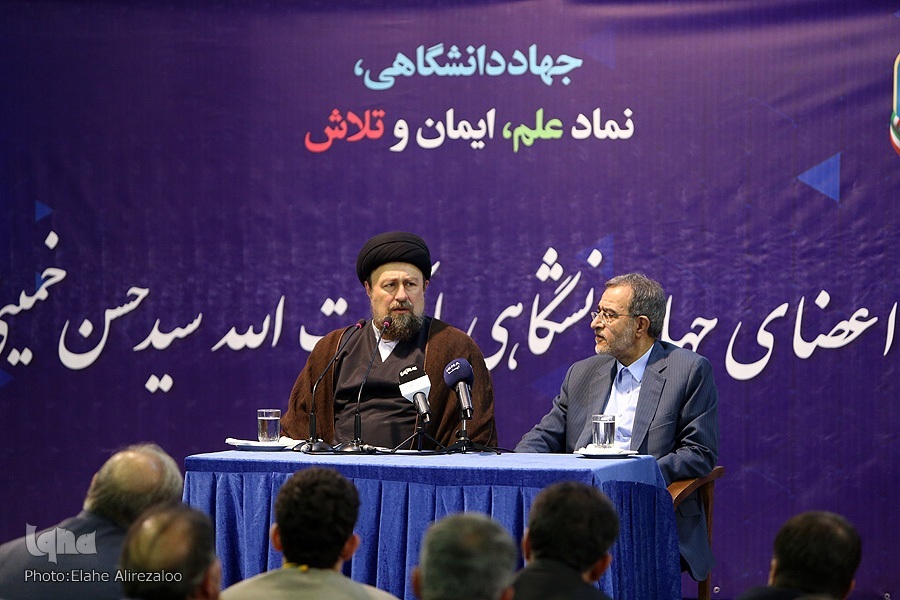 جهاددانشگاهی چگونگی استمرار وحدت و انسجام جامعه را بررسی کند