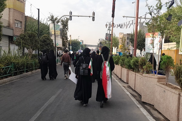 با شهدا از اربعین تا ظهور؛ تجدید عهد میلیونها عاشق در ایران با امام حسین(ع) با شهدا از اربعین تا ظهور؛ تجدید عهد میلیونها عاشق در ایران با امام حسین(ع)