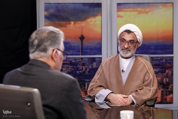 چگونه می‌توان پرسش‌های جامعه را به قرآن عرضه کرد