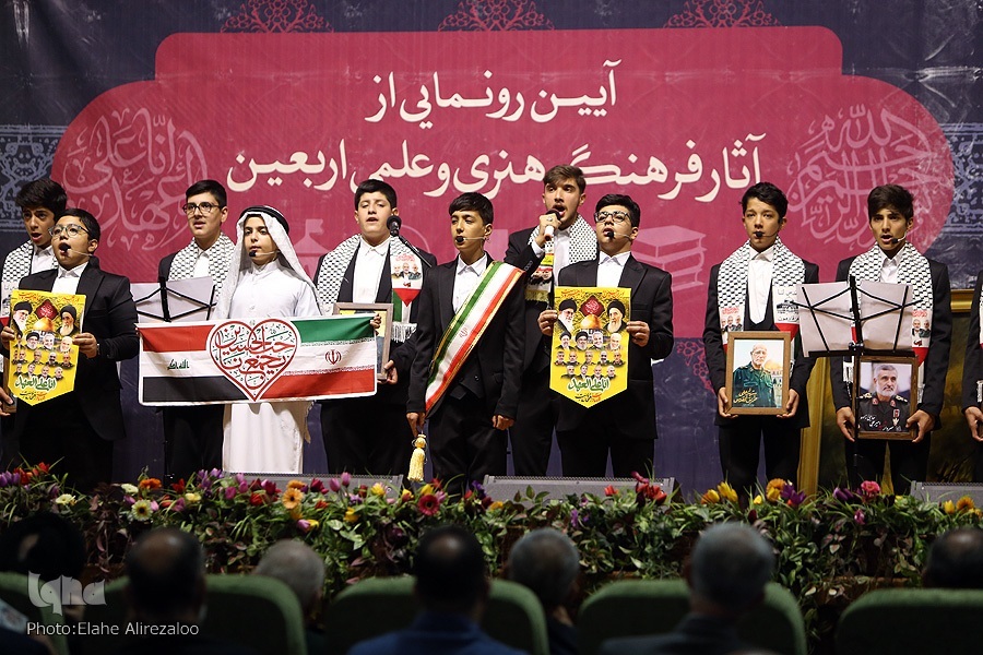 رونمایی از 2 اثر فاخر نقاشی و بهترین کتاب‌ها و آثار اربعینی