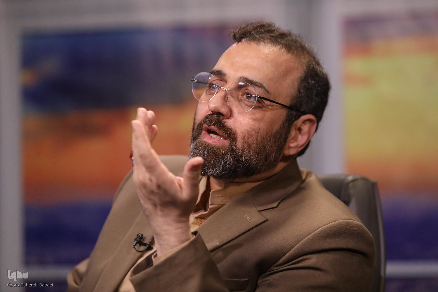 استفاده از طبقات ابن‌سعد برای رسیدن به حقایق عاشورا؛ راه رفتن بر دیوار باریک بلند! + فیلم