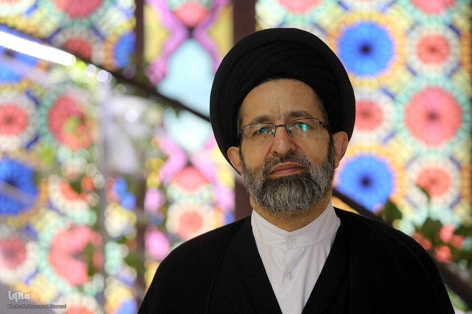 زیارت عاشورا، حدیث قدسی است زیارت عاشورا، حدیث قدسی است