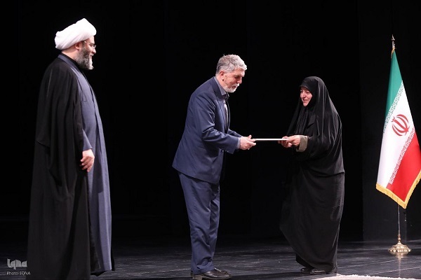 آماده ارسال برای صبح جمعه//// از تجلی شکوه جنگ 12 روزه در آینه ادب تا حلاوت همبستگی ملی ایرانیان