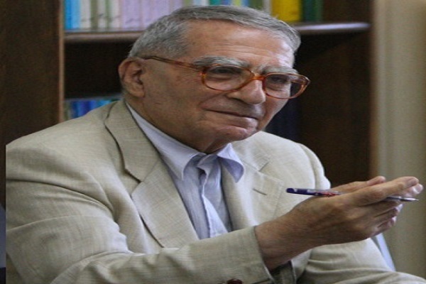 همه زندگی کریم مجتهدی آموختن بود