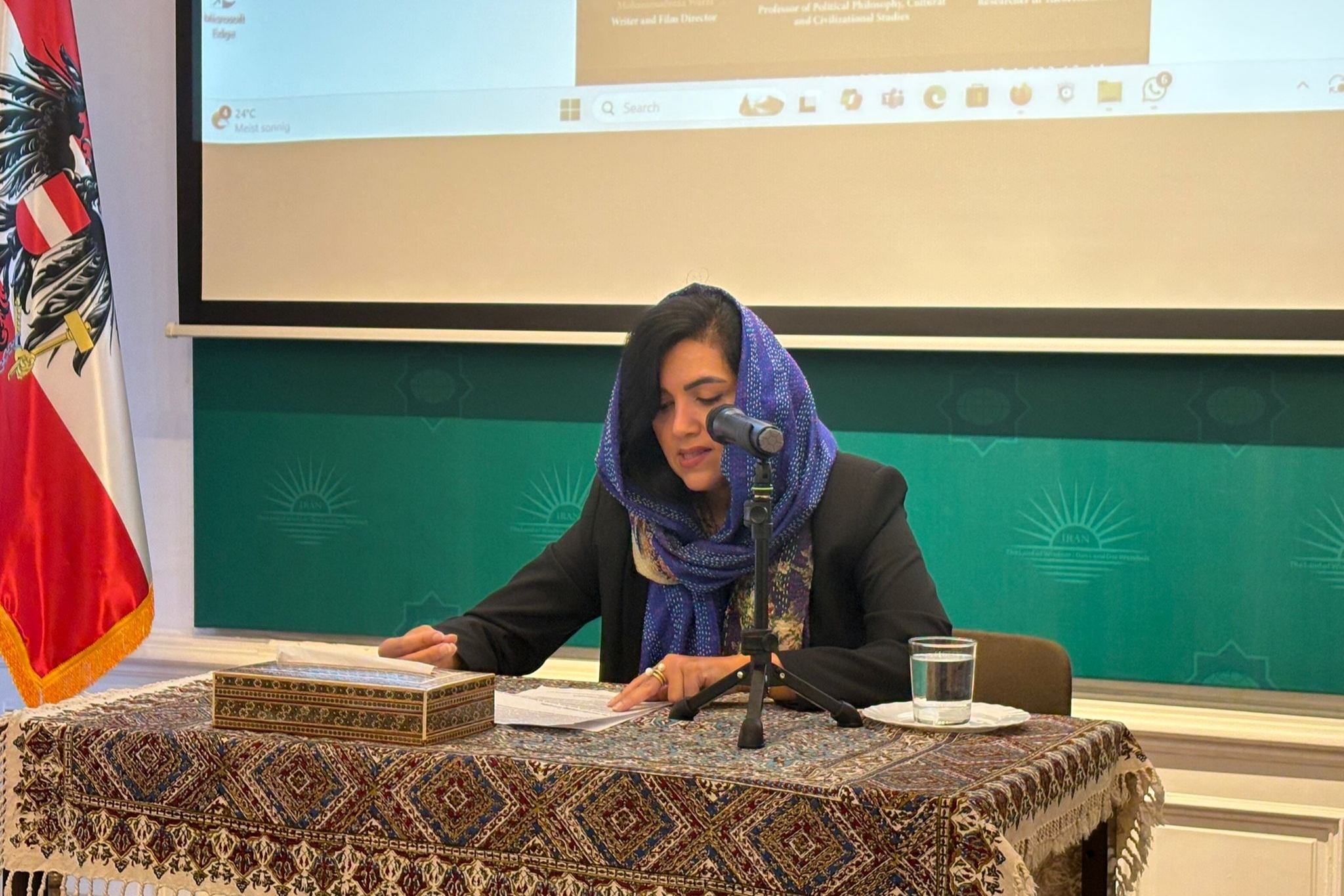 تشریح 10 ویژگی کلیدی اسلام میانهرو در نشست سینمایی اتریش تشریح 10 ویژگی کلیدی اسلام میانهرو در نشست سینمایی اتریش