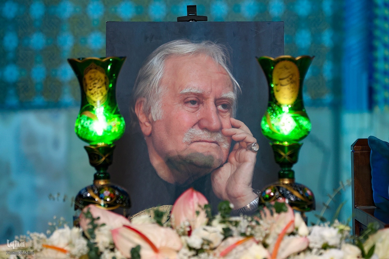 آههایی که ذرهای از آنها تابلوهای استاد فرشچیان شد آههایی که ذرهای از آنها تابلوهای استاد فرشچیان شد