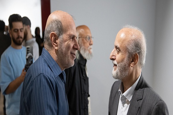 نمایشگاه «سبز و سپید و سرخ» بیانیه‌ای نمادین از هویت ایرانی ـ اسلامی شد