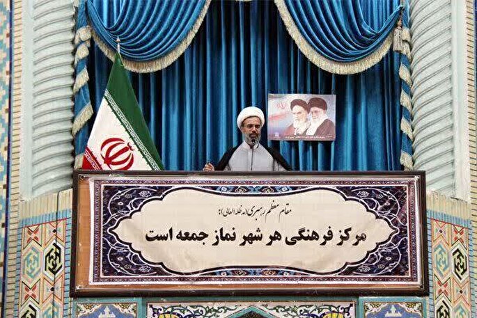 مسئولان برای حل مشکلات مردم مسائل جناحی را کنار بگذارند