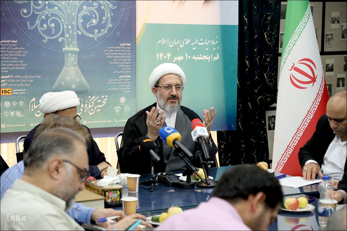 احمدحسین شریفی، رئیس دانشگاه قم