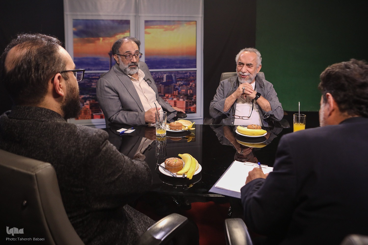 مسافرآستانه: تئاتری که مزین به نام دفاع مقدس است نیازمند حمایت جدی است