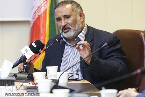 درست زیستن امروزه بیشتر از زبان نیاز به درک اندیشه حافظ دارد+صوت