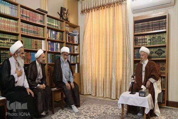 آیتالله العظمی ناصر مکارم شیرازی، از مراجع معظم تقلید آیتالله العظمی ناصر مکارم شیرازی، از مراجع معظم تقلید