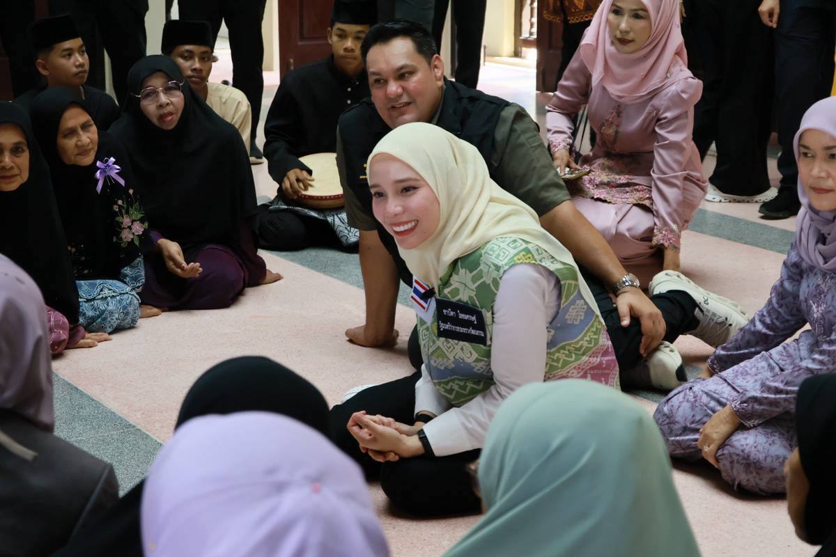 بازدید وزیر فرهنگ تایلند از موزه جدید میراث اسلامی ناراتیوات بازدید وزیر فرهنگ تایلند از موزه جدید میراث اسلامی ناراتیوات