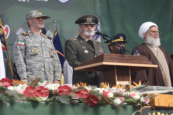 آیین دانش آموختگی دانشجویان دانشگاه‌های افسری ارتش