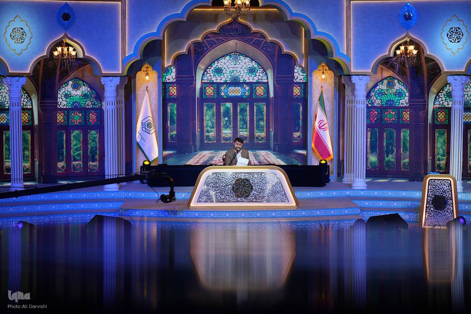 اعجاز و نورانیت قرآن همیشگی و فناناپذیر است