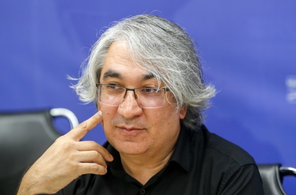 انتشار برای دوشنبه 7 مهر ماه/// رقابت ارگان‌ها، الگوسازی از شهدای دفاع مقدس را به حاشیه برده است +صوت