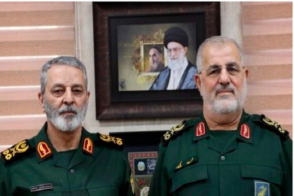 امیر سرلشکر سیدعبدالرحیم موسوی، رئیس ستاد کل نیرو‌های مسلح در دیدار با سردار سرلشکر محمد پاکپور، فرمانده کل سپاه پاسداران انقلاب اسلامی