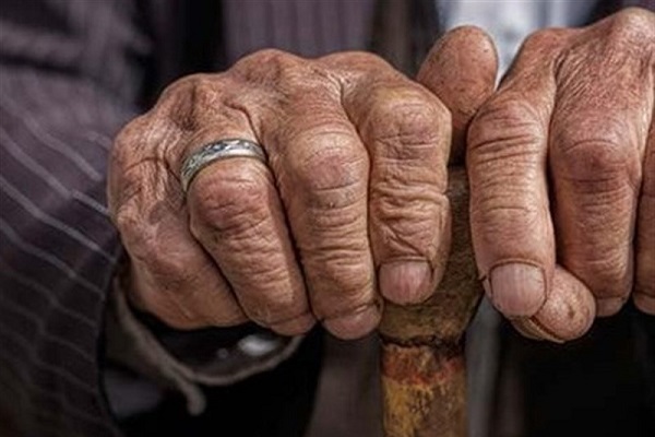 آماده انتشار برای چهارشنبه 9 مهر ماه////سالمندان در نگاه مسئولان و سیاست‌گذاران اولویت ندارند +صوت