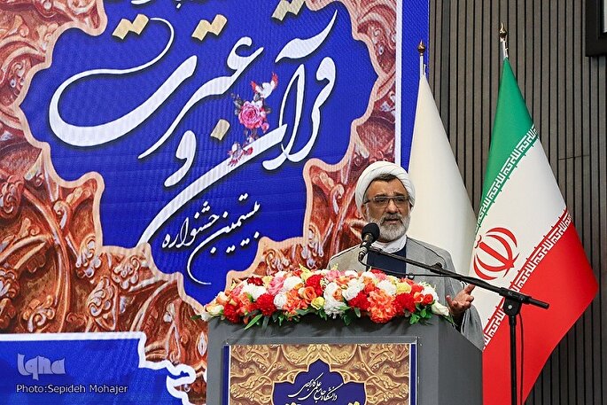 جوانان کشور با عقلانیت و فضیلت در حال پیشبرد دانش هستند