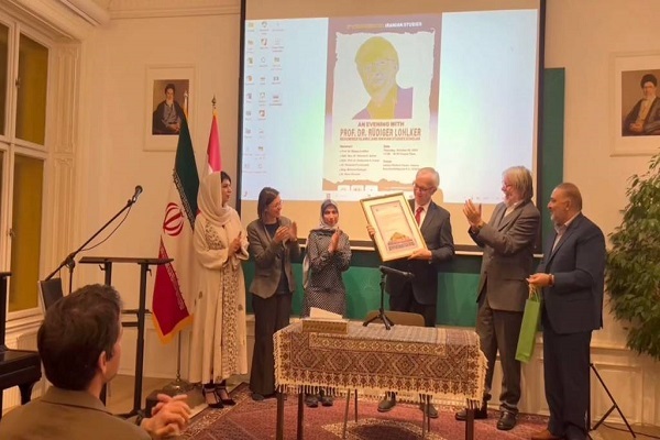 تأکید بر ضرورت تأسیس کرسی مستقل ایران‌شناسی در دانشگاه وین