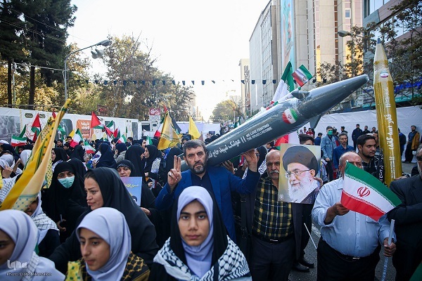 نسل امروز؛ ادامه‌دهنده راه کسانی که برای ایران ایستادند