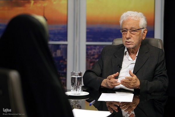 خانم آرام 21 آبان / سید صدرالدین طاهری پرونده حکمت و فلسفه//تفکر فلسفی؛ از دانایی عمومی تا خودآگاهی انسانی خانم آرام 21 آبان / سید صدرالدین طاهری پرونده حکمت و فلسفه//تفکر فلسفی؛ از دانایی عمومی تا خودآگاهی انسانی