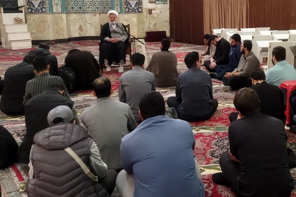 برگزاری درس خارج فقه و اصول در حوزه علمیه آیت الله جلالی خمینی برگزاری درس خارج فقه و اصول در حوزه علمیه آیت الله جلالی خمینی