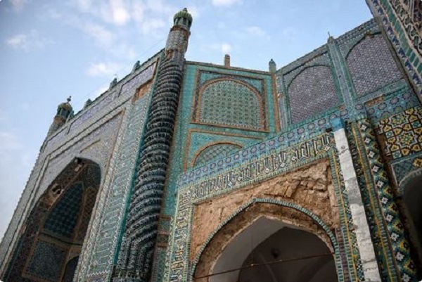 مسجد کبود: شاهکاری از معماری اسلامی در افغانستان