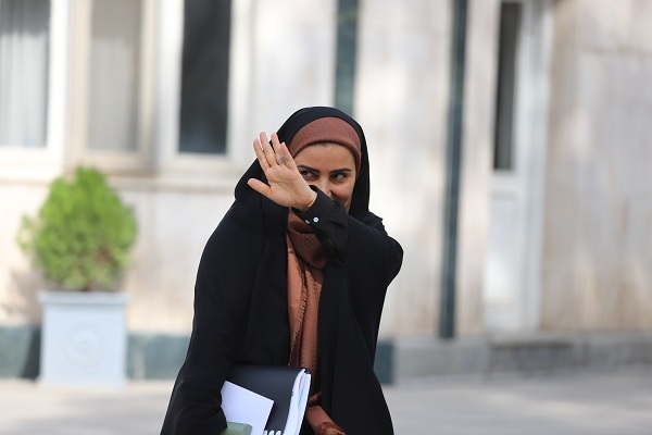 فرزانه صادق مالواجرد فرزانه صادق مالواجرد