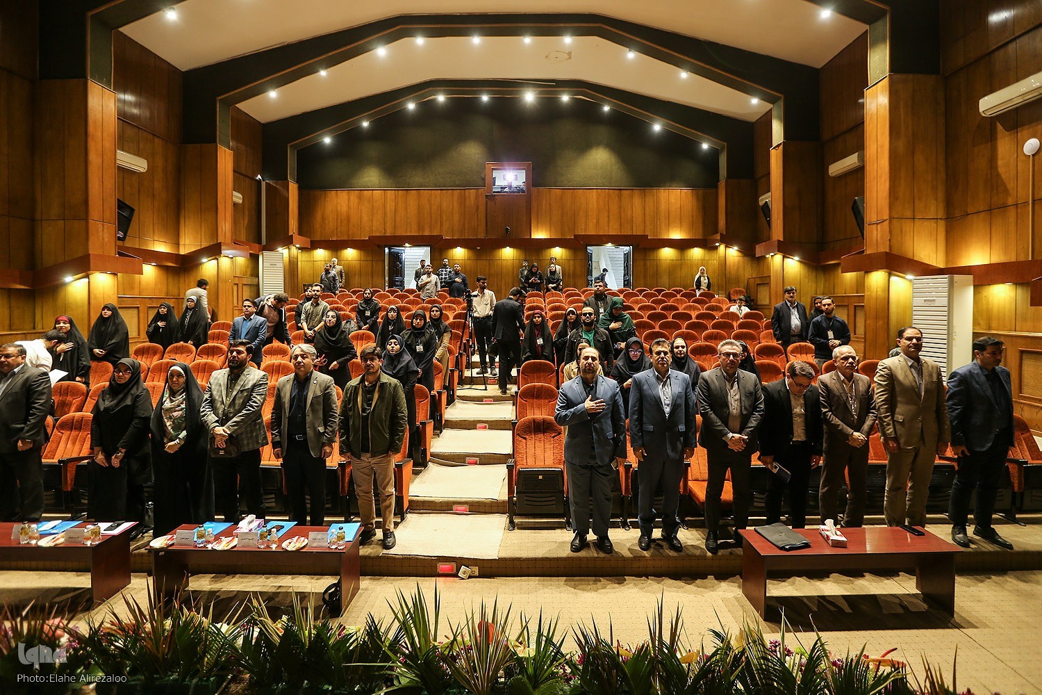 تقویت هوش کلامی و منطقی دانشجویان با الگوی ارائه سه دقیقه‌ای