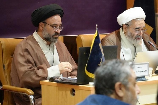 از حکمت و فلسفه تا نماز استسقاء/ انعکاس انوار اندیشه در آینه معارف