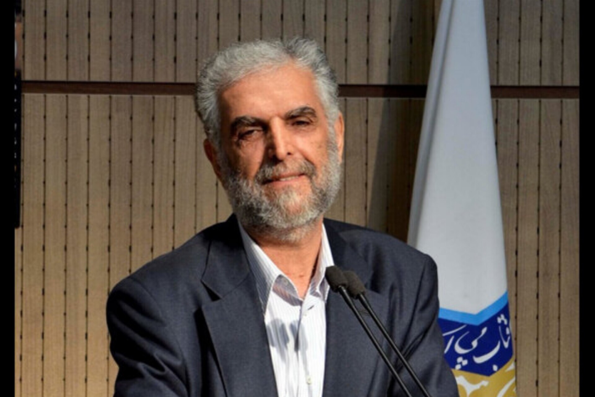 در حال تکمیل/دهرزدگی؛ زندگی در جهان تهی از امر قدسی در حال تکمیل/دهرزدگی؛ زندگی در جهان تهی از امر قدسی