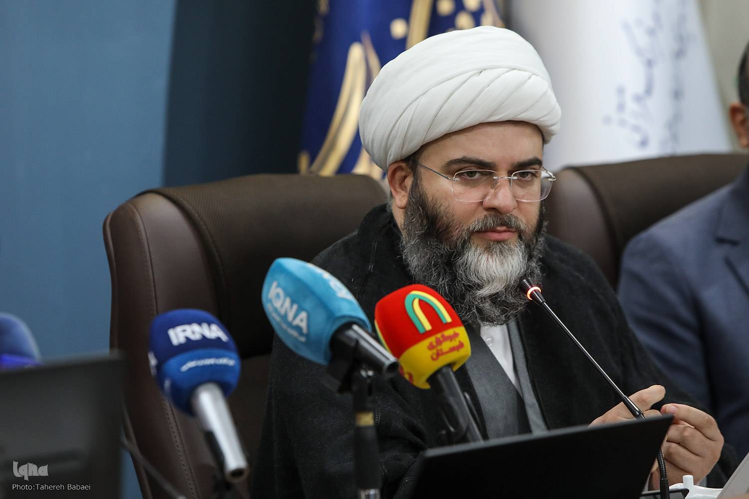 هیچ فاصله‌ای میان نهاد‌های قرآنی نیست