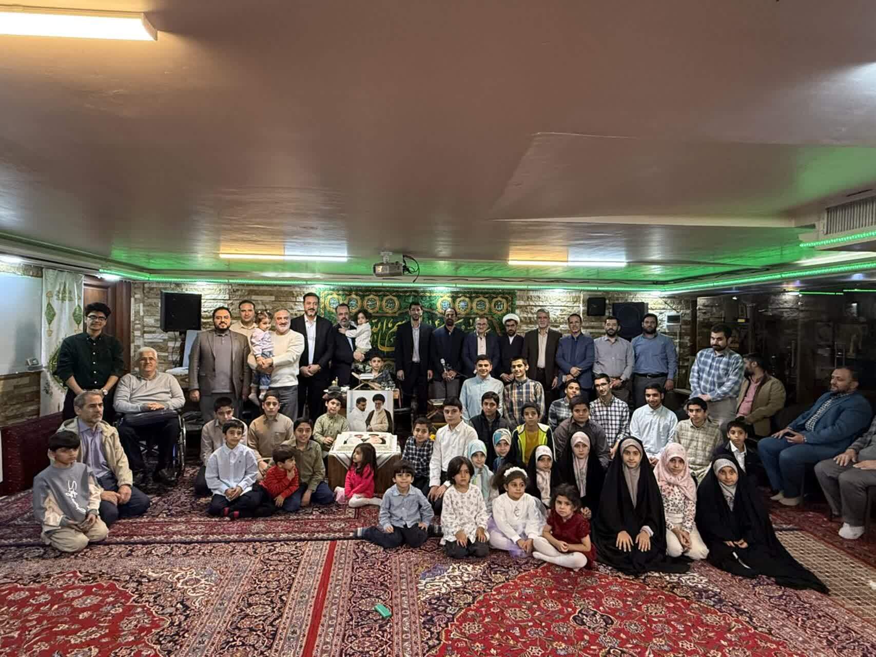 محفل انس با قرآن در منزل شهید طهرانی‌مقدم برگزار شد