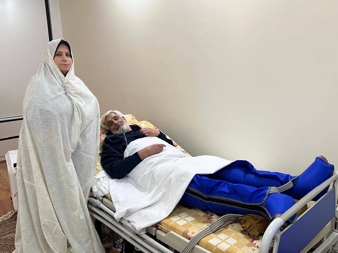 پرستاری که لباس سفید ندارد