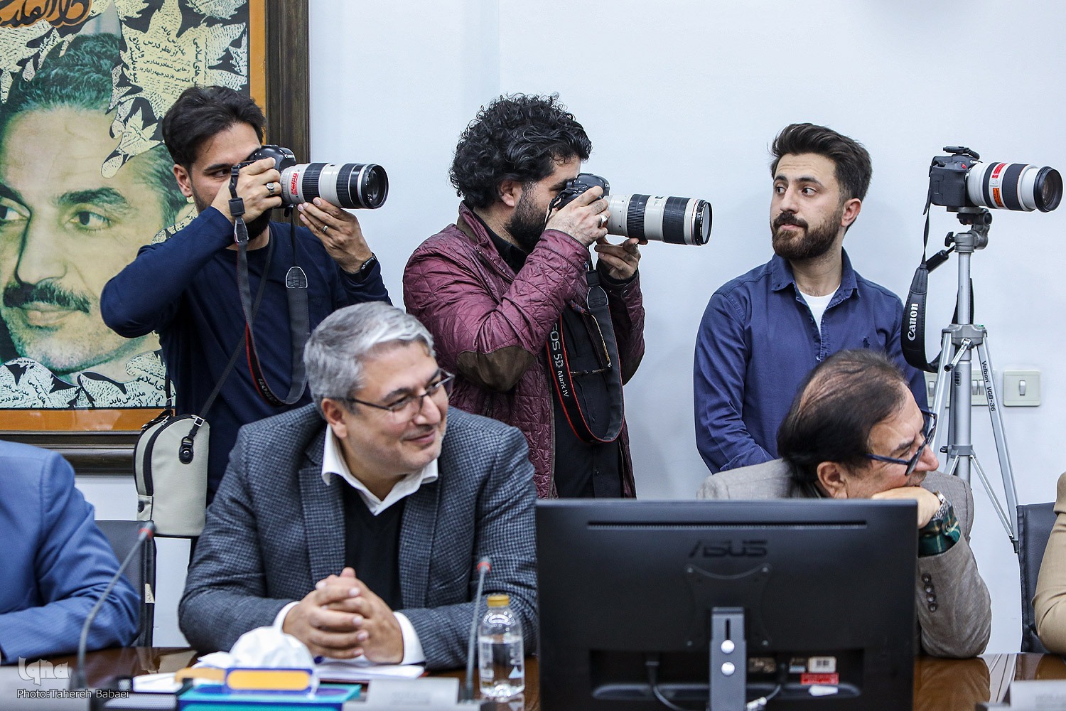 جهاددانشگاهی نقش واسطه بین حاکمیت و مردم را ایفا کند