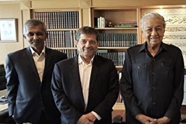 با مهاتیر؛ در یکصدسالگی او