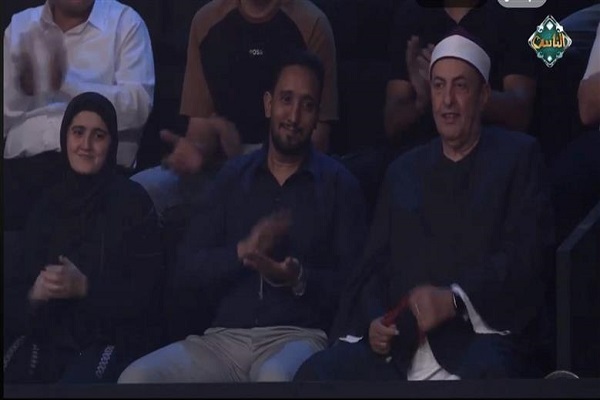 از تکریم محمود علی البناء تا حمایت مالی تاجر مصری + فیلم از تکریم محمود علی البناء تا حمایت مالی تاجر مصری + فیلم