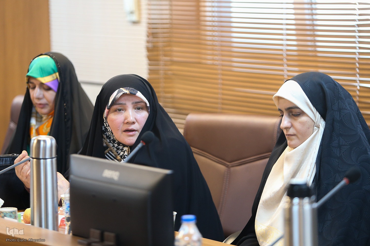 نشست هماندیشی فعالیتهای حفظ قرآن با حضور بانوان حافظ برگزار شد نشست هماندیشی فعالیتهای حفظ قرآن با حضور بانوان حافظ برگزار شد