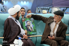 تجلیل از خانواده شهید قرآنی مدافع حرم در مسابقات قرآن