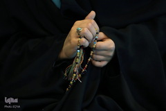 حضور حافظ خردسال قرآن کریم خانم حنانه خلفی در غرفه ایکنا