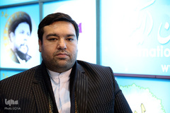 حضور سیدجواد حسینی قاری بین المللی در غرفه ایکنا