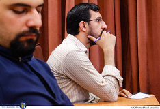 اسفندیار قره باغی در نشست خبری دومین جشنواره شعر،موسیقی و سرود ضد استکباری طنین