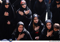 عزاداری مردم حسینی  در ظهر روز عاشورا